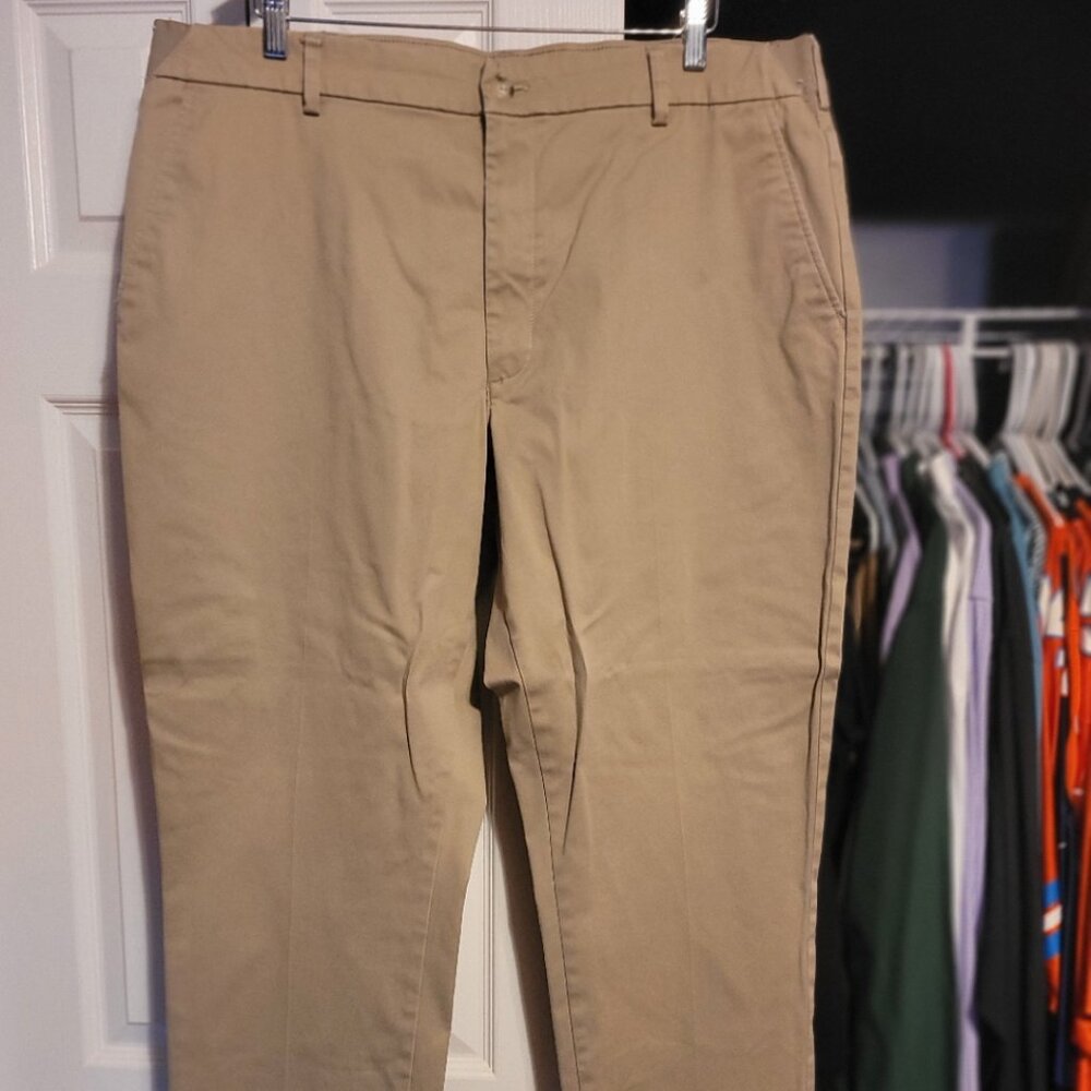 Lee Men's Performance Series Tri-Flex No Iron Relaxed Fit Pant, Khaki, 40x32